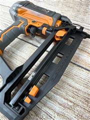 Ridgid R250SFF 16-Ga Pneumatic Straight Finish Nailer Tool